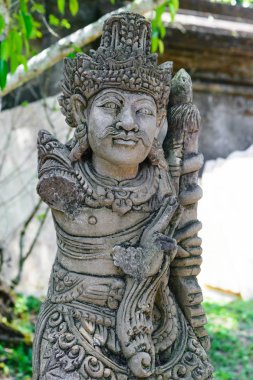 Geleneksel Bali Adası taş heykel adam