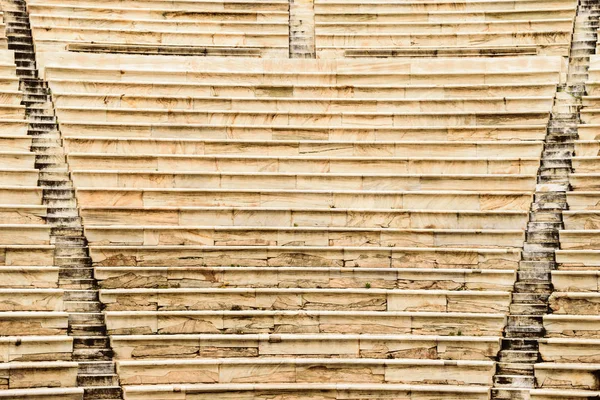 Escaliers fond dans le théâtre Hérode Atticus dans l'Acropole — Photo