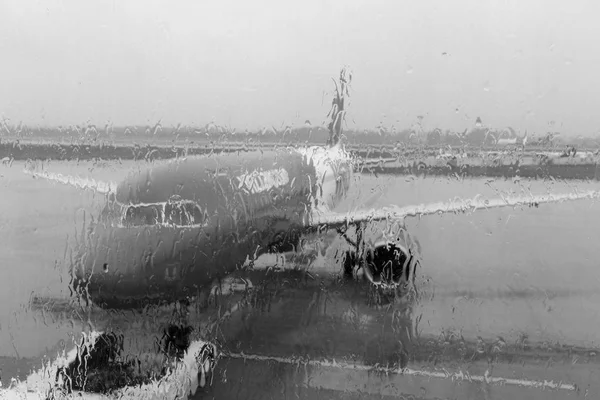 Plane Flight Blurred Window Raindrops Plane Black White Avaition Concept — Stock Photo, Image