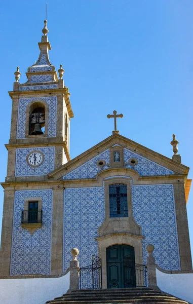 Hermosa Iglesia Con Azulejos Azulejo Día Soleado Portugal Catedral Católica —  Fotos de Stock