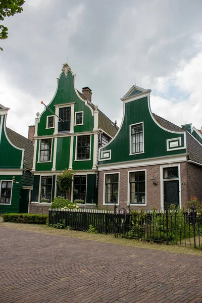 Fachada Edificios Holandeses Tradicionales Pueblo Casas Ladrillo Madera Zaanse Schans — Foto de Stock