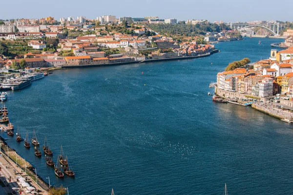 Rivier Douro Met Dijk Van Porto Boten Porto Panoramische Bezienswaardigheid — Stockfoto