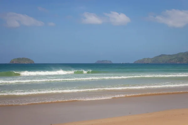 Tomma Tropiska Stranden Solig Dag Stranden Duli Palawan Filippinerna Surfstrand — Stockfoto