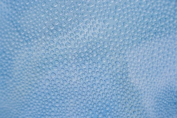 Wassertropfen Auf Blauem Hintergrund Tau Aus Nächster Nähe Kondensationsmakro Blaues — Stockfoto