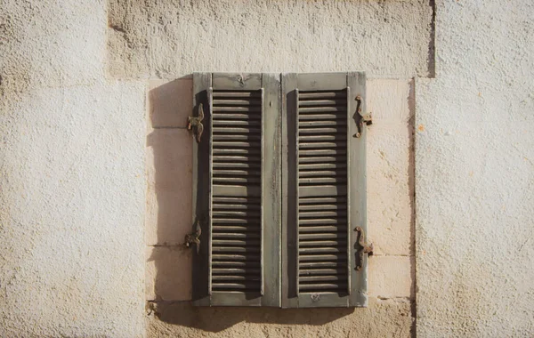 Closed Window Shutters Ancient Wall Soft Filter Facade Old Abandoned — Stock Photo, Image