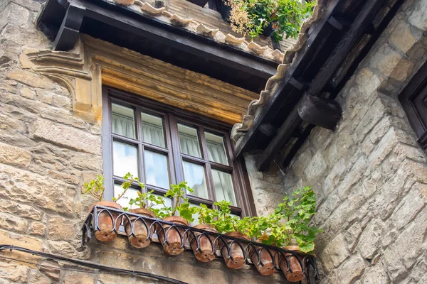 Old Brick House Village Facade Medieval Building Flower Pots Checkered — Stock Photo, Image