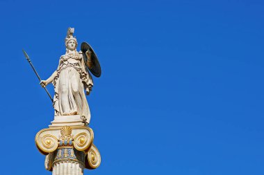 Yunanistan Atina Üniversitesi önünde Athena heykeli