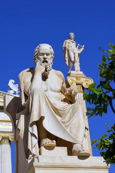 Standbeeld Van Socrates Apollo Tegenover Universiteit Van Athene Griekenland — Stockfoto