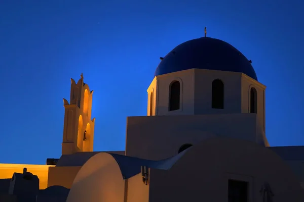 Güzel Bir Gece Görünümü Bir Kilisenin Oia Santorini Yunanistan — Stok fotoğraf
