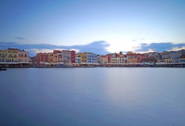 01 Ekim 2018 Akşamları limandaki iç denizden tarihi şehir merkezinin panoramik görüntüsü