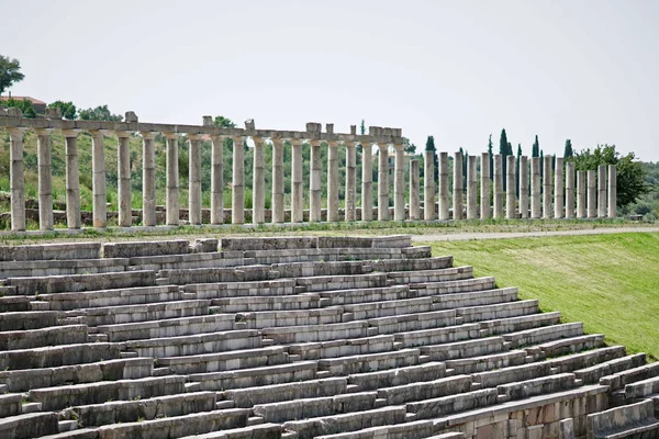 Detalle del estadio en el antiguo sitio arqueológico de Messini, en el sur del Peloponeso —  Fotos de Stock