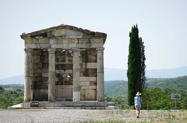 Messini, Peloponeso, Grecia, 22 de julio de 2018, El Mausoleo de la familia Saithidae en el antiguo sitio arqueológico de Messini —  Fotos de Stock