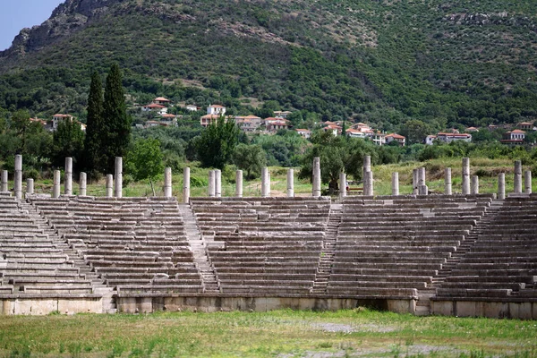 Detalle del estadio en el antiguo sitio arqueológico de Messini, en el sur del Peloponeso —  Fotos de Stock