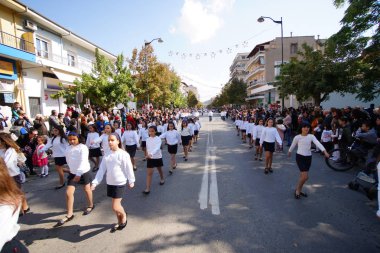 Grevena, 13 Ekim 2018, Grevena kasabasında düzenlenen ulusal geçit töreni