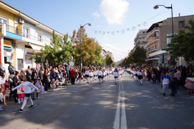 Grevena, 13 Ekim 2018, Grevena kasabasında düzenlenen ulusal geçit töreni