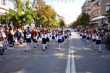 Grevena, 13 Ekim 2018, Grevena kasabasında düzenlenen ulusal geçit töreni