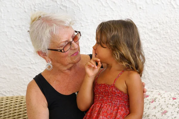 Grandmother and granddaughter — Stock Photo, Image