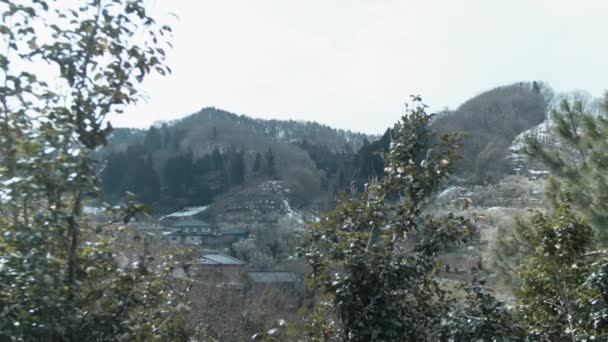 Odległy Widok Miasta Fukushima Dolinie Ośnieżone Góry Horyzoncie — Wideo stockowe