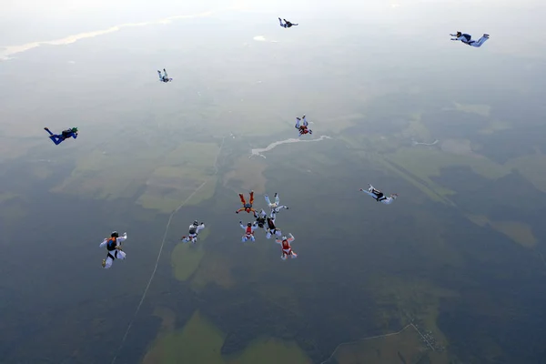 Parachutistes Dans Ciel — Photo