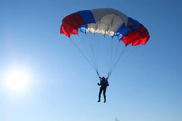 Paracadute Nel Cielo — Foto Stock