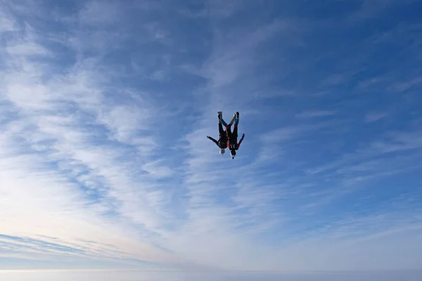 Deux Parachutistes Sont Dans Ciel — Photo