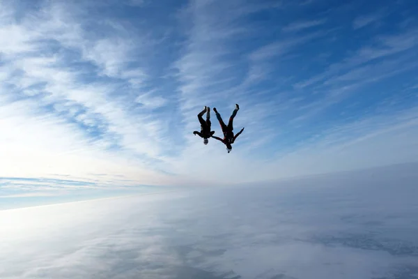 Deux Parachutistes Tombent Tête Dans Ciel — Photo