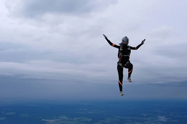 Fallschirmspringen Hübsches Mädchen Fliegt Den Himmel — Stockfoto