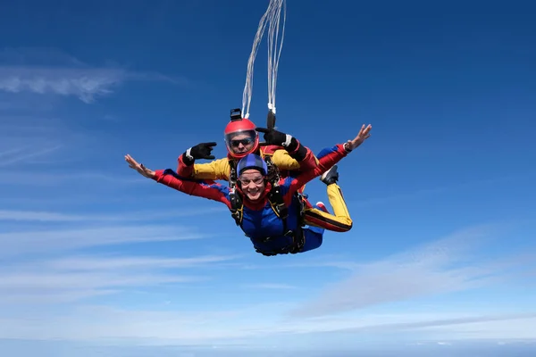 Skydiving Salto Tandem Divertindo Céu — Fotografia de Stock