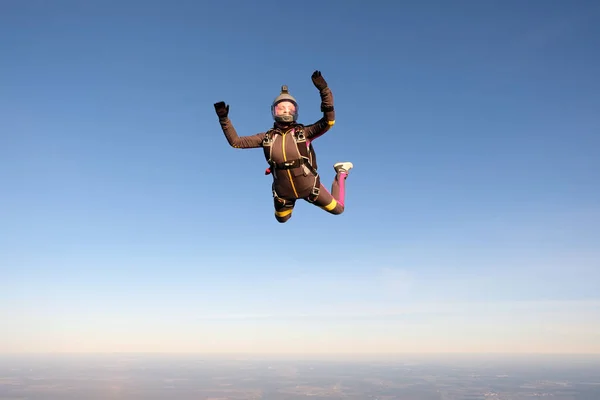 Skydiving Mulher Corajosa Voa Céu — Fotografia de Stock