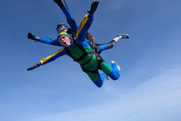 Skydiving Salto Tandem Dois Tipos Estão Céu — Fotografia de Stock