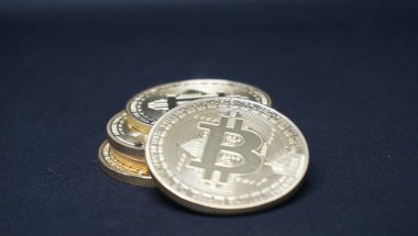 Gerçekten parlayan bitcoin lowkey ışık