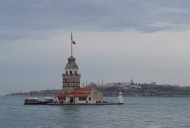 İstanbul 'daki Bakire Kulesi (Kiz Kulesi)