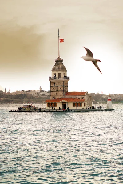 Πύργος Της Παρθένου Kiz Kulesi Στην Κωνσταντινούπολη — Φωτογραφία Αρχείου