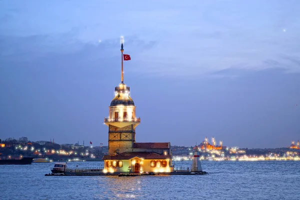 Πύργος Της Παρθένου Kiz Kulesi Στην Κωνσταντινούπολη — Φωτογραφία Αρχείου