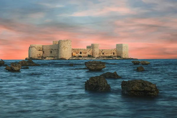 Kızkalesi (kiz kalesi mersin-Türkiye)