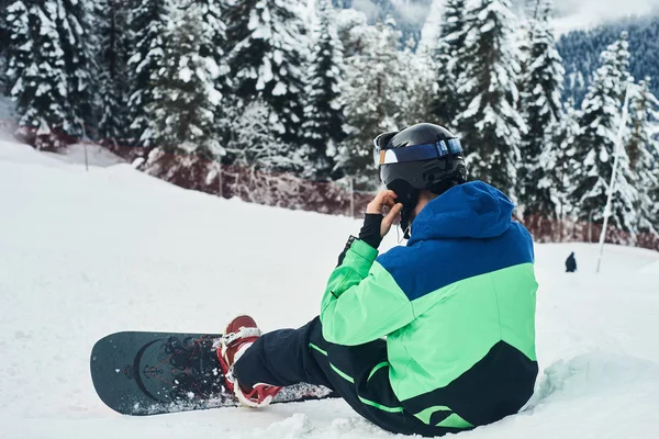 Snowboard Sporters Zittend Sneeuw — Stockfoto