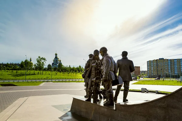 Memorial Aos Pioneiros Forma Figuras Humanas Lançadas Bronze Após Amanhecer — Fotografia de Stock