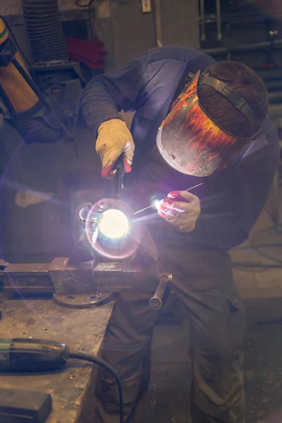 Soldador Tig Para Soldar Peça Carro Alumínio — Fotografia de Stock