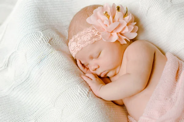Charming Newborn Baby Wrapped Soft Pink Blanket Pink Bandage Her — Stock Photo, Image
