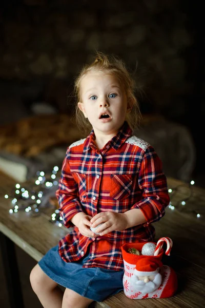 Beautiful Little Blonde Traditional Plaid Shirt Opens Chocolate Bar Her — Stock Photo, Image