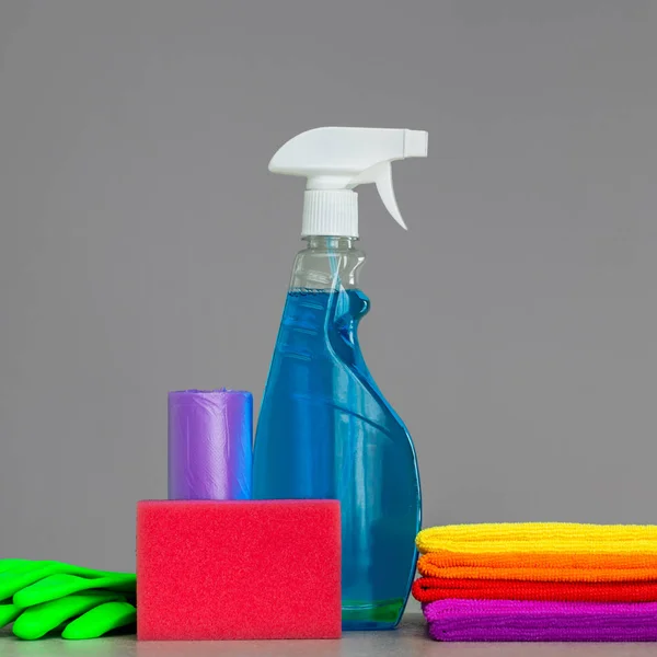 Conjunto Colorido Ferramentas Para Limpar Casa Neutro Conceito Limpeza Molas — Fotografia de Stock