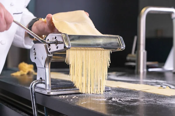 spagetti makarna makine içinde şekillendirme