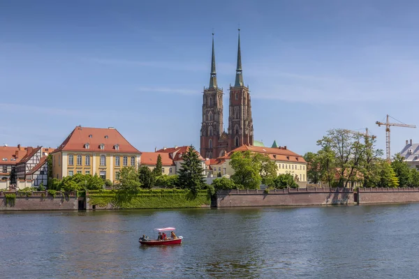 Népszerű Kilátás Középkori Keresztelő Szent János Székesegyházról Ostrow Tumskin Tavasszal — Stock Fotó