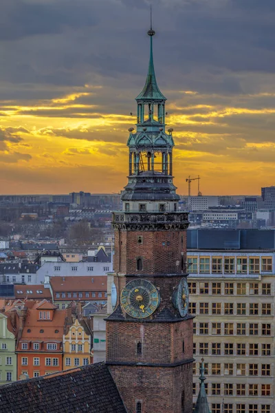 Belediye Binası kuleye yakın - Wroclaw, Polonya
