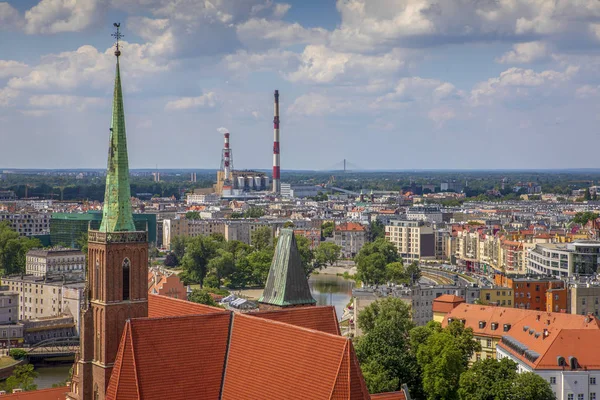Légi Felvétel Város Épületeiről Kéményeiről Chp Üzemben Gyönyörű Wroclaw Panoráma — Stock Fotó