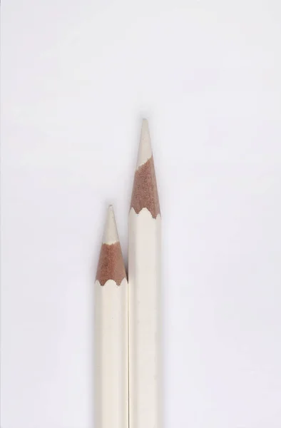 Crayons Blancs Sur Fond Blanc — Photo
