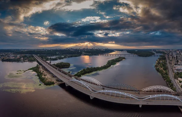 Ponte di Kiev vista aerea — Foto Stock