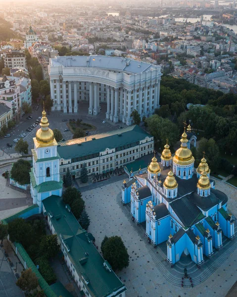 Veduta aerea del Monastero di St. Michaels a cupola d'oro a Kiev — Foto Stock