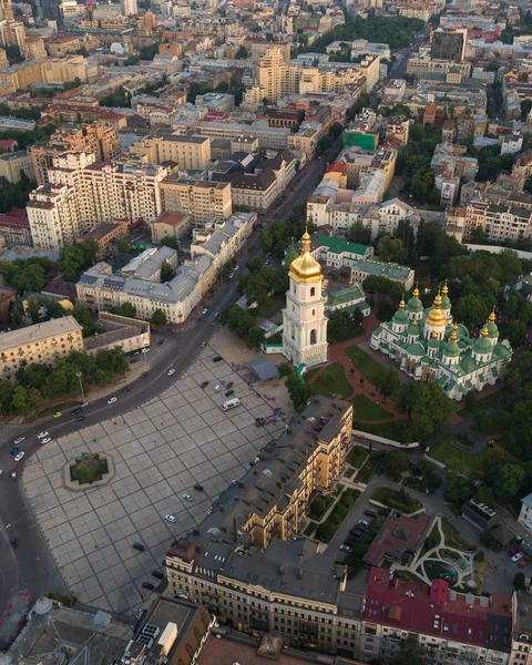 Piazza Sofievskaya e Cattedrale di Santa Sofia a Kiev, Ucraina — Foto Stock