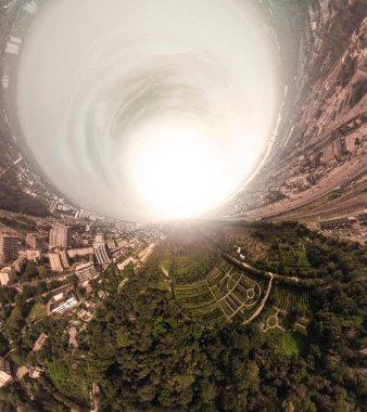 Hava 360 derece Panorama Botanik Bahçesi yukarıda M. M. Grishka Kiev almıştır. Fotoğraf tarzında bir film başlangıç